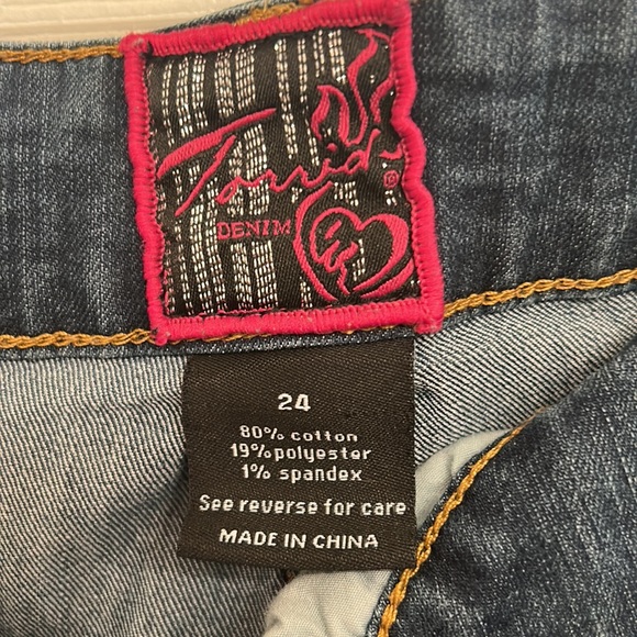 Torrid Capri - Picture 2 of 5